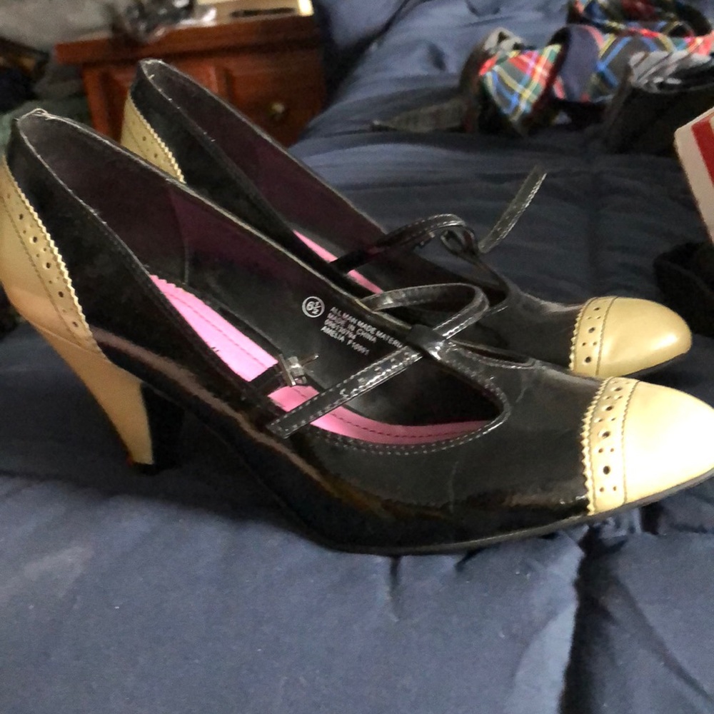 Patent leather cap toed Mary Jane heels